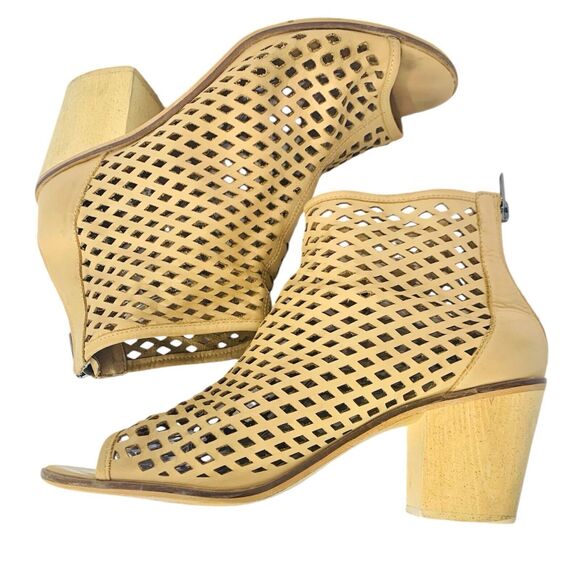 Kelsi Dagger Kyoto Open Toe Ankle Bootie 9.5 Natural Tan Diamond Cutout Back Zip - Picture 3 of 10